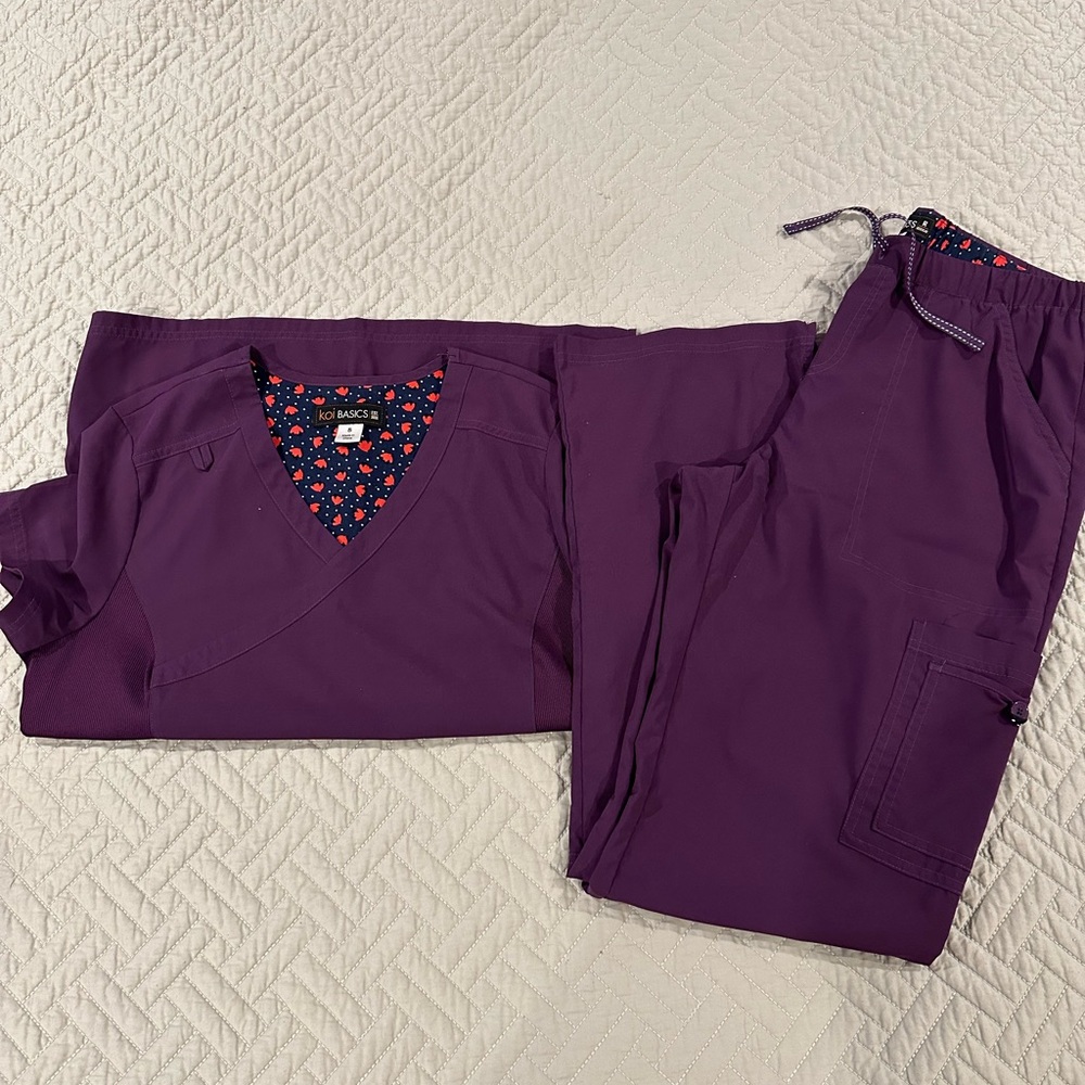 Koi Purple Scrub Set